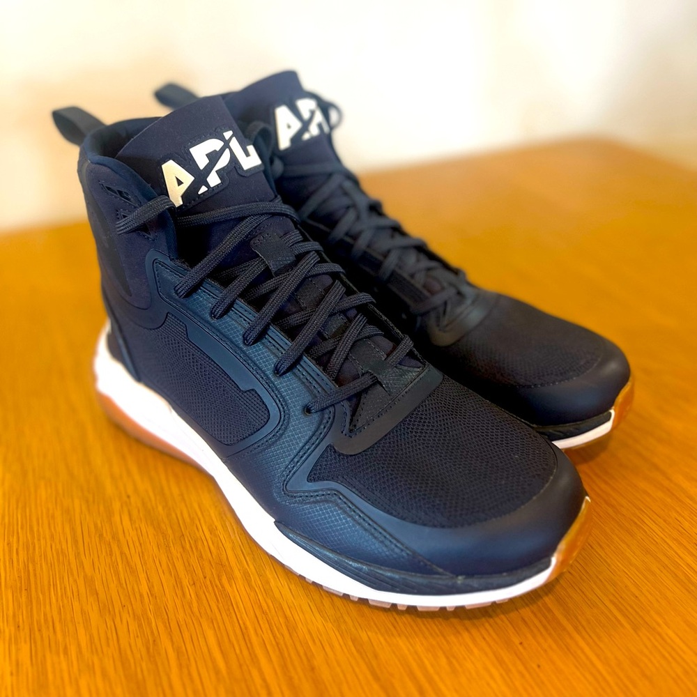 APL Techloom Defender